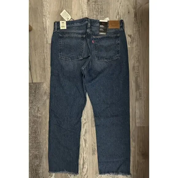 Levi's Premium Wedgie Straight Jeans NWT Button Fly Medium Wash Denim Size 32 - Picture 7 of 8